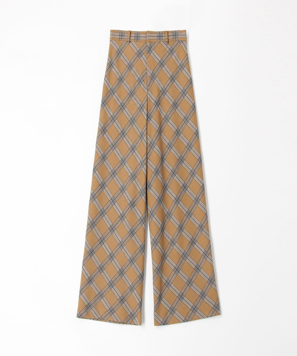 Staff Voice Vol 16 着こなしをアップデートするダウン Tomorrowland Online Store